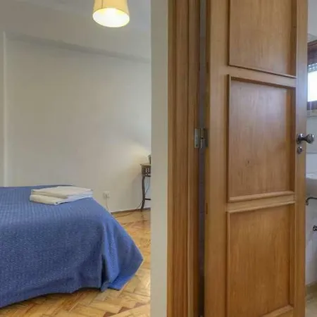 Appartement Santa Apolonia 7d - 6 Bedrooms Lisboa