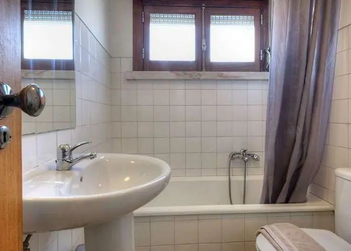 Santa Apolonia 7d - 6 Bedrooms * Лісабон