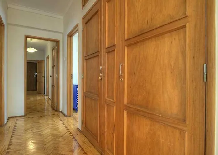 Santa Apolonia 7d - 6 Bedrooms *