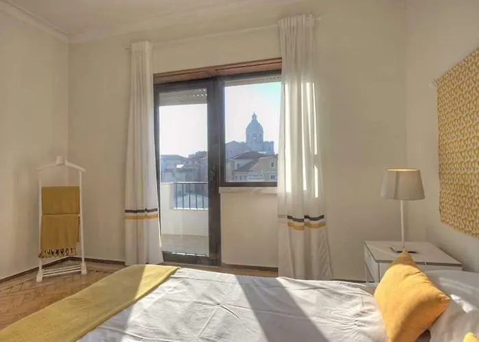 Santa Apolonia 7d - 6 Bedrooms Апартаменти Лісабон